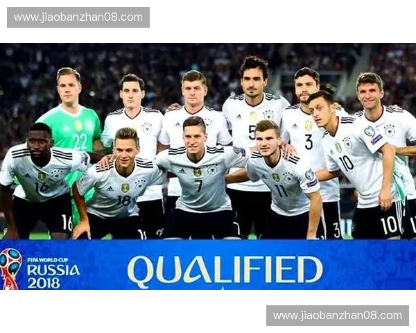 2006年世界杯冠军德国队辉煌历程与球员成就分析